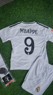 Your Kids favourite Jersey. 

#mbappe #soccer #kenya #soccerkits