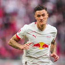 Transfer Tug-of-War: Manchester United Ready to Bid for Benjamin Šeško After Newcastle’s €90M Offer